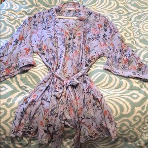 Light Kimono-style robe